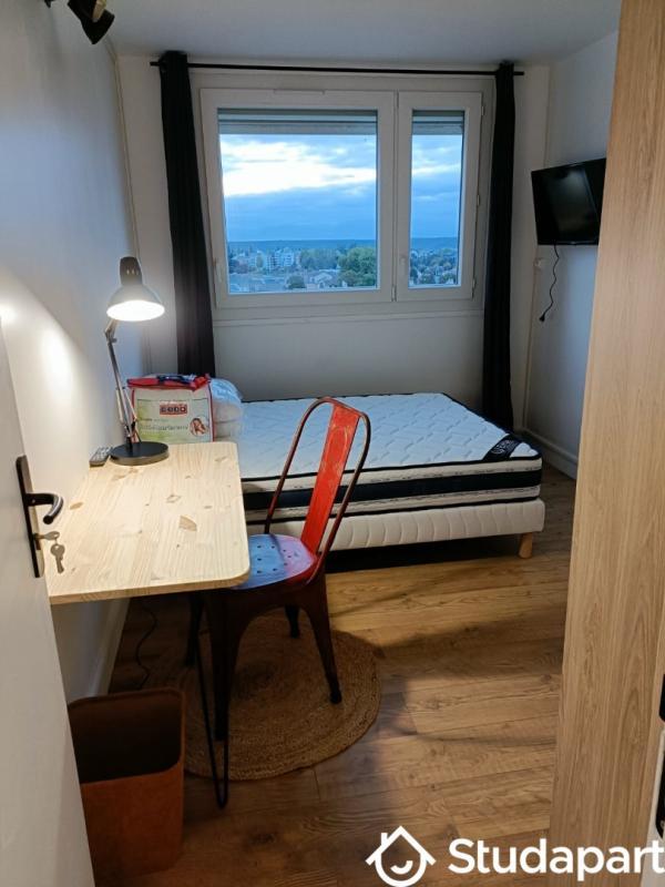 Chambre - 9 m² - 1 pièce