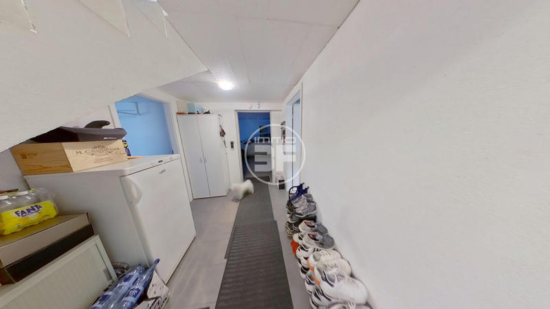 Maison - 260 m² - 6 pièces