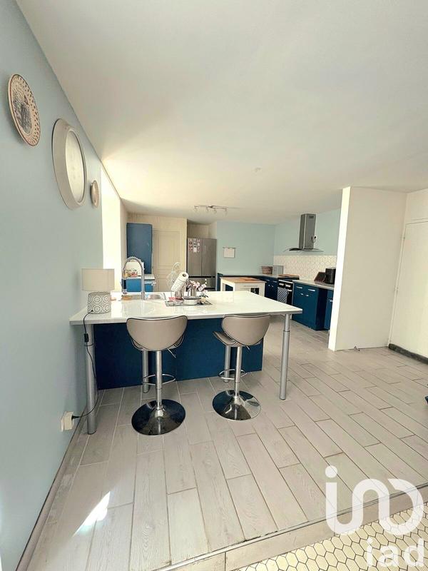 Maison - 268 m² - 8 pièces