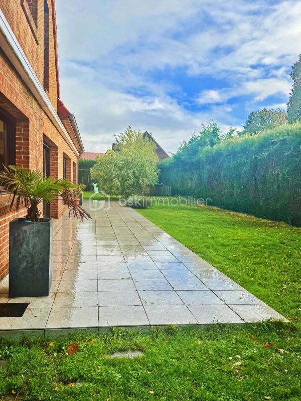 Maison - 320 m² - 7 pièces