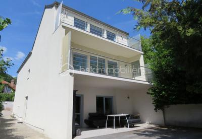 Maison d'architecte - 195 m² - 6 pièces