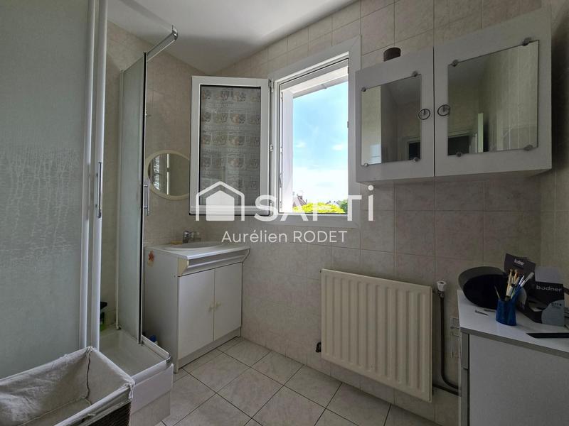 Maison - 168 m² - 8 pièces