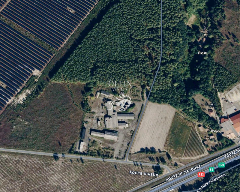 Terrain - 78 447 m²