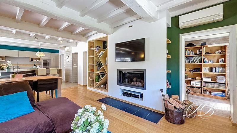 Villa - 630 m² - 26 pièces