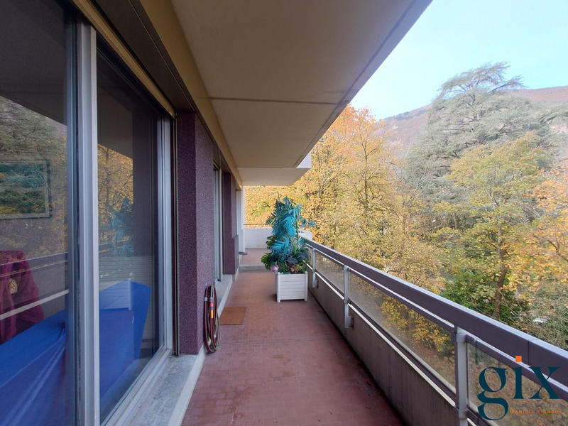 Appartement - 95 m² - 3 pièces