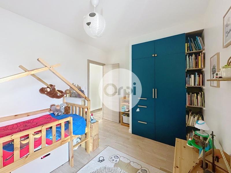 Appartement - 93 m² - 4 pièces
