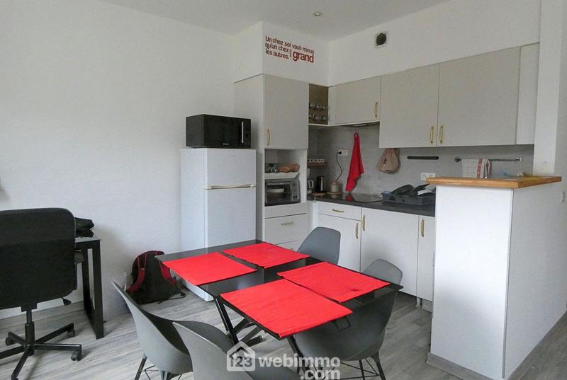 Immeuble - 94 m² - 4 pièces