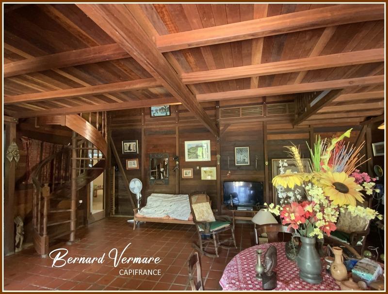 Maison - 143 m² - 6 pièces