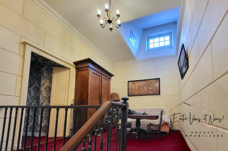 Maison - 336 m² - 8 pièces