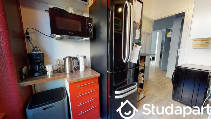 Chambre - 13 m² - 1 pièce