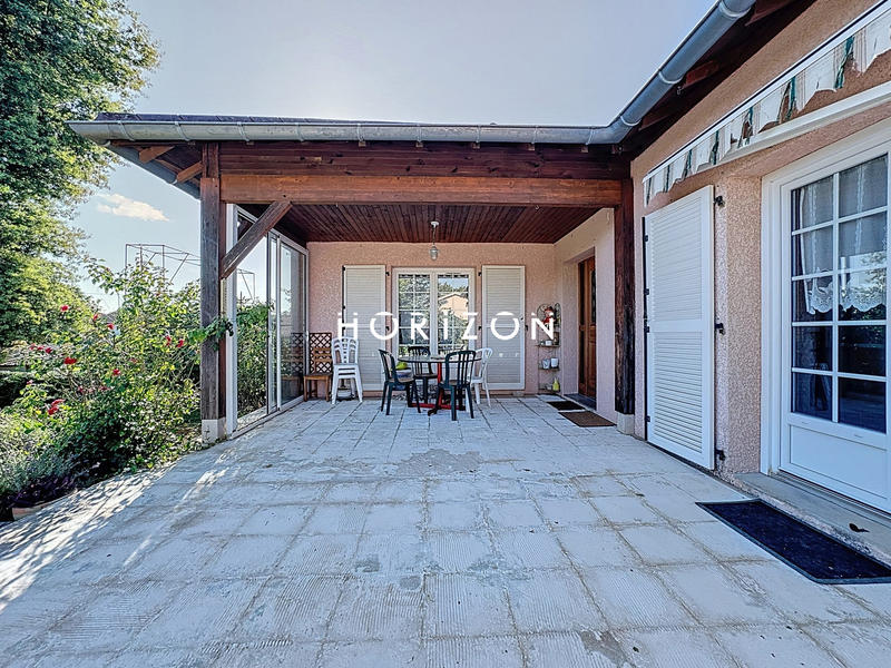 Maison - 200 m² - 6 pièces