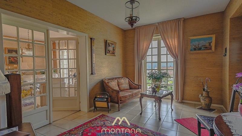 Maison - 199 m² - 6 pièces