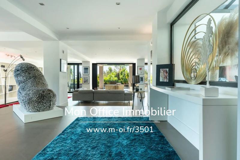 Villa - 465 m² - 12 pièces