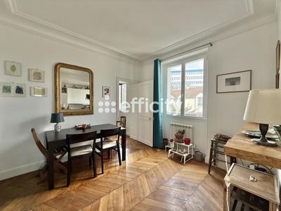 Appartement - 48 m² - 3 pièces