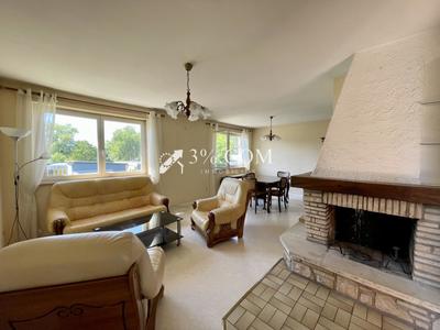 Maison - 92 m² - 5 pièces