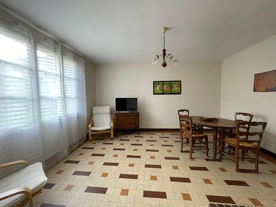 Maison - 86 m² - 5 pièces