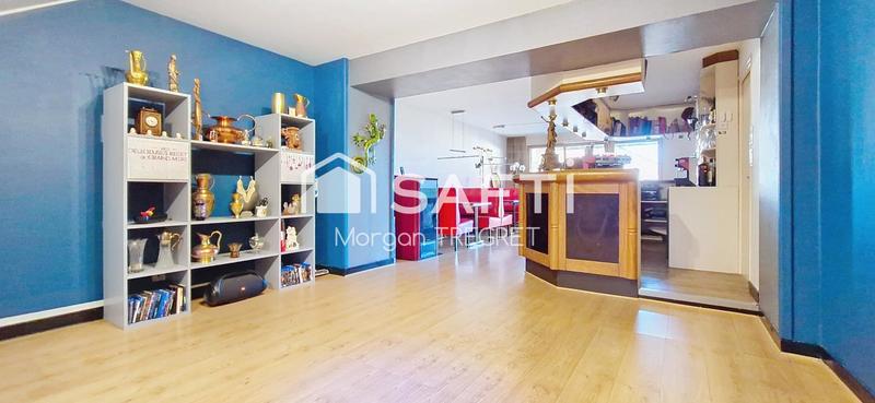 Maison - 200 m² - 9 pièces