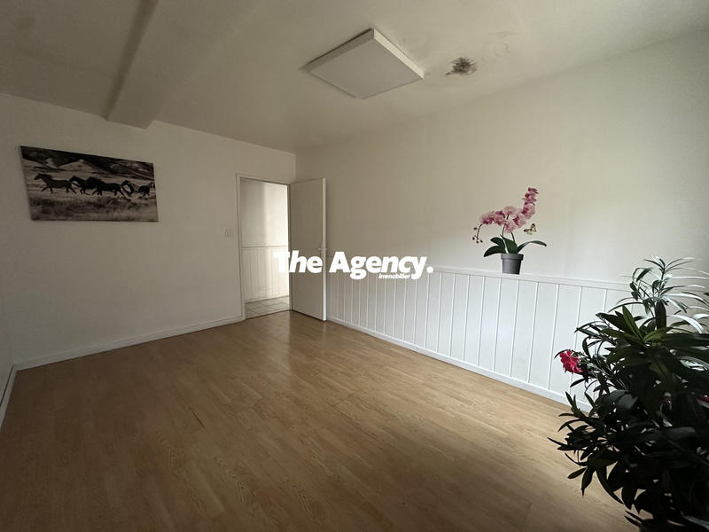 Maison ancienne - 194 m² - 8 pièces