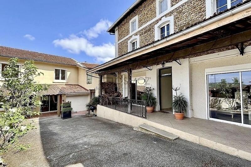 Immeuble - 327 m² - 12 pièces