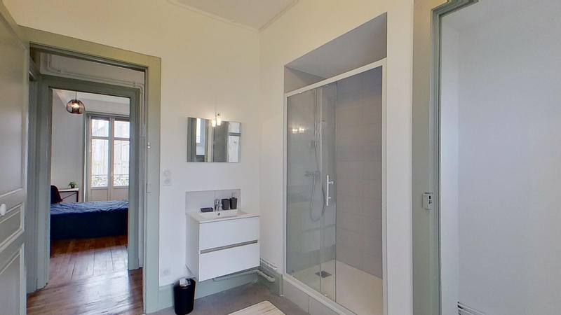 Appartement - 103 m² - 5 pièces