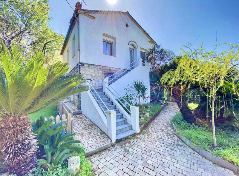 Villa - 140 m² - 5 pièces