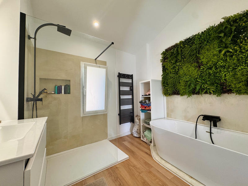 Maison - 96 m² - 4 pièces