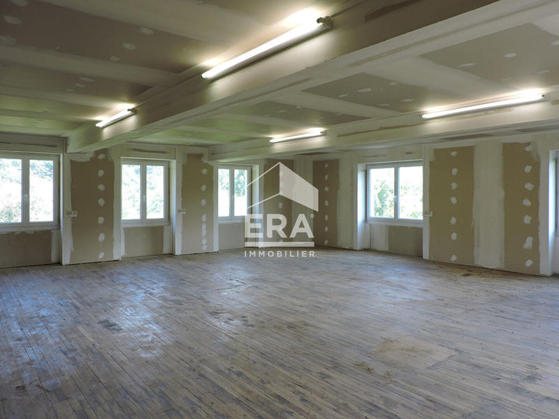 Maison - 558 m² - 20 pièces