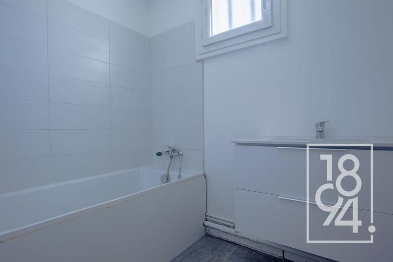 Maison - 96 m² - 4 pièces