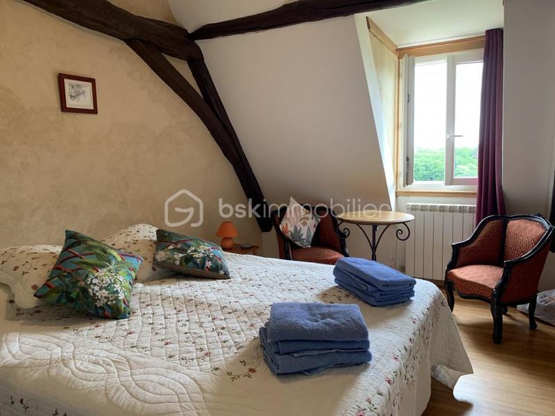 Maison en pierre - 203 m² - 10 pièces