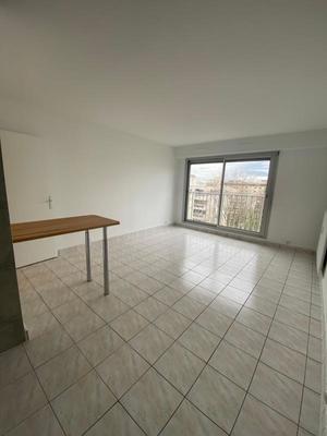 Studio - 27 m² - 1 pièce