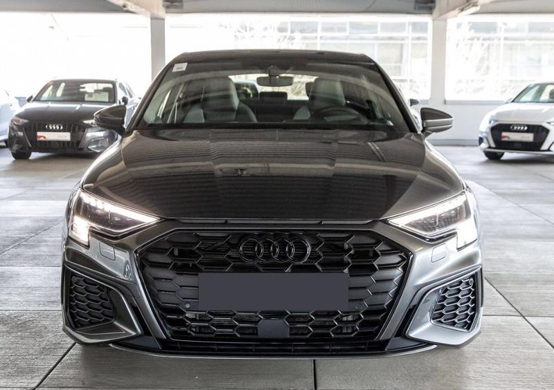 Audi A3 sportback 45 TFSIe 245 s-Line / Toit Ouvrant Matrix Led Sieges Elec Aff Tete Haute Regulateur de Distance