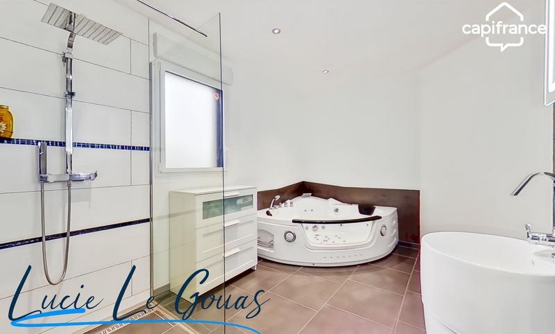 Maison - 150 m² - 5 pièces