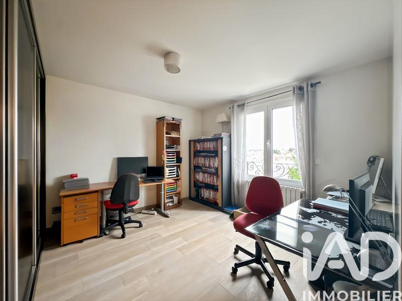 Maison - 270 m² - 8 pièces