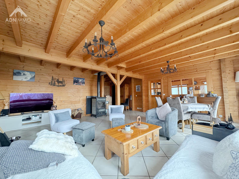 Maison - 300 m² - 6 pièces