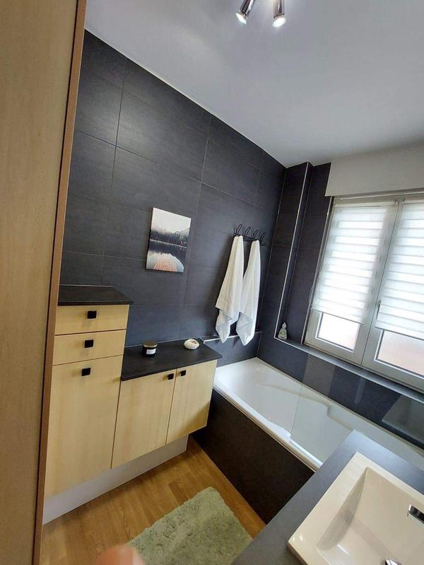 Appartement - 95 m² - 5 pièces