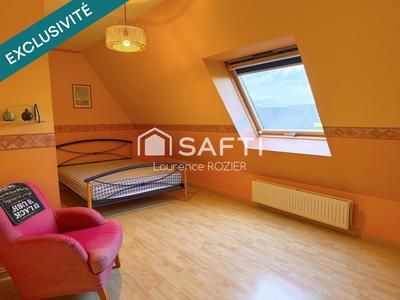 Maison - 94 m² - 5 pièces