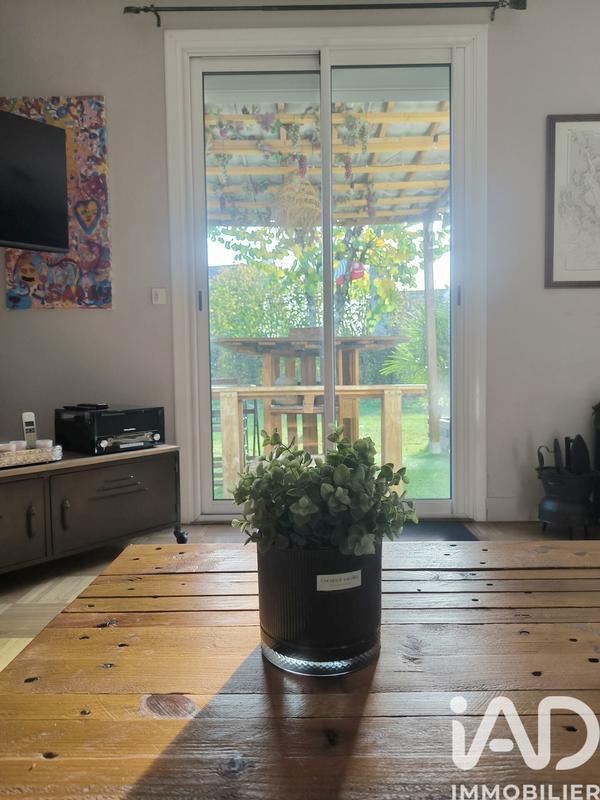 Maison - 97 m² - 6 pièces