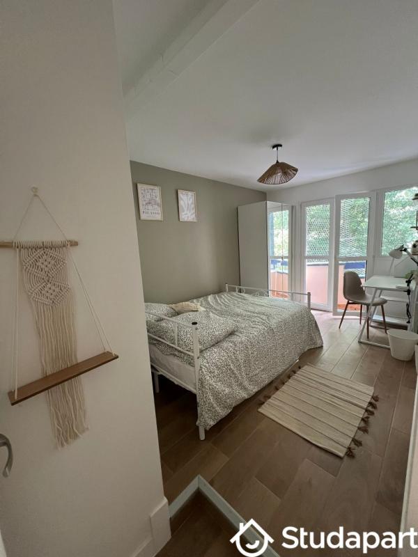 Chambre - 9 m² - 1 pièce