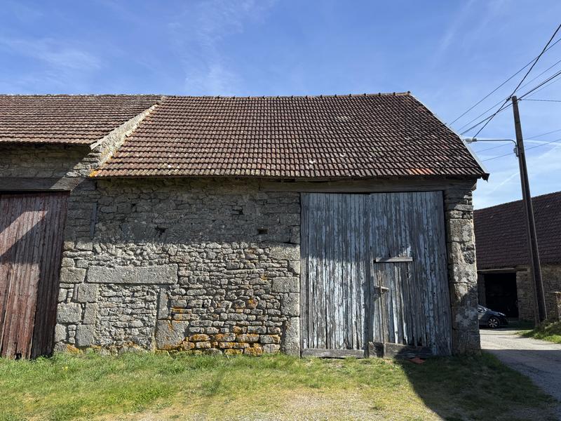 Maison en pierre - 185 m² - 10 pièces