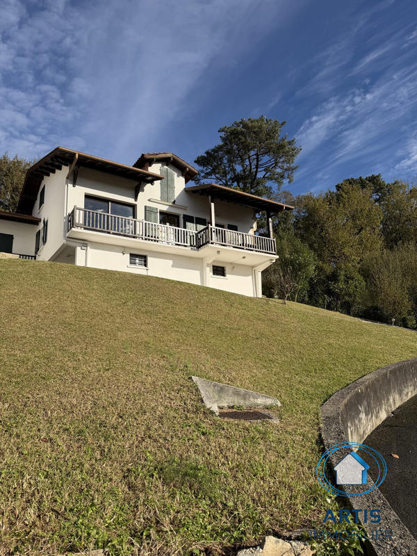 Maison - 145 m² - 5 pièces