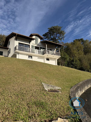 Maison - 145 m² - 5 pièces