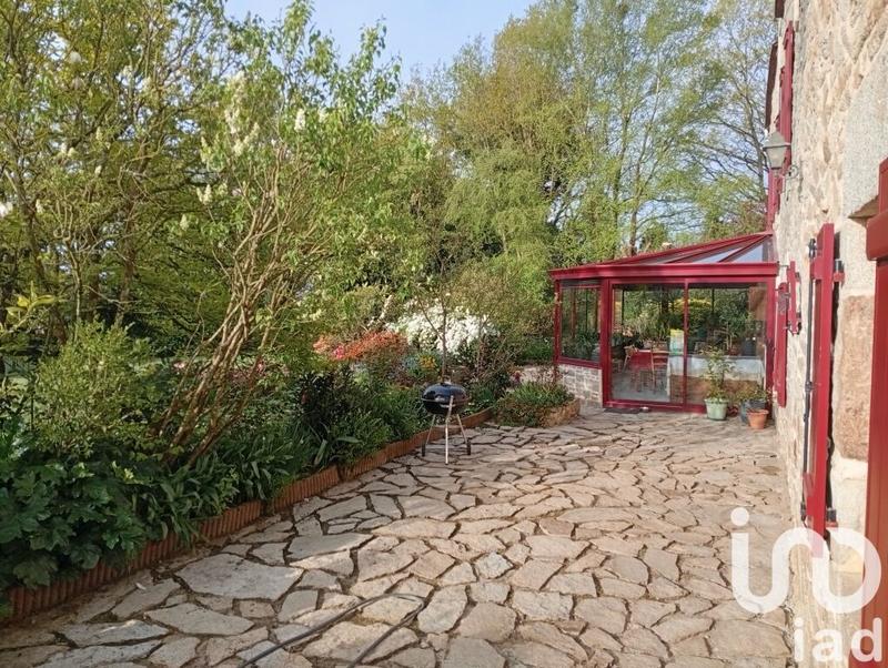 Maison - 228 m² - 10 pièces