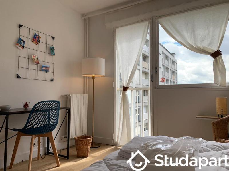 Chambre - 17 m² - 1 pièce