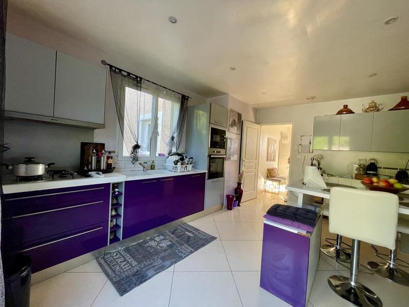 Maison - 172 m² - 6 pièces