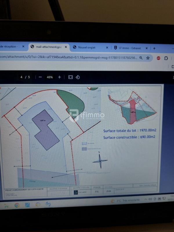 Terrain constructible - 10 247 m²