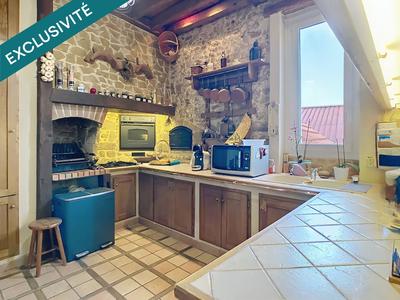 Appartement - 97 m² - 5 pièces