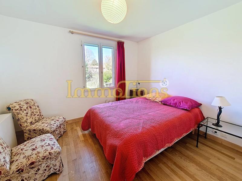 Maison - 182 m² - 7 pièces