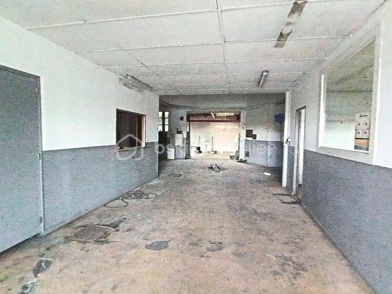 Maison - 560 m² - 10 pièces