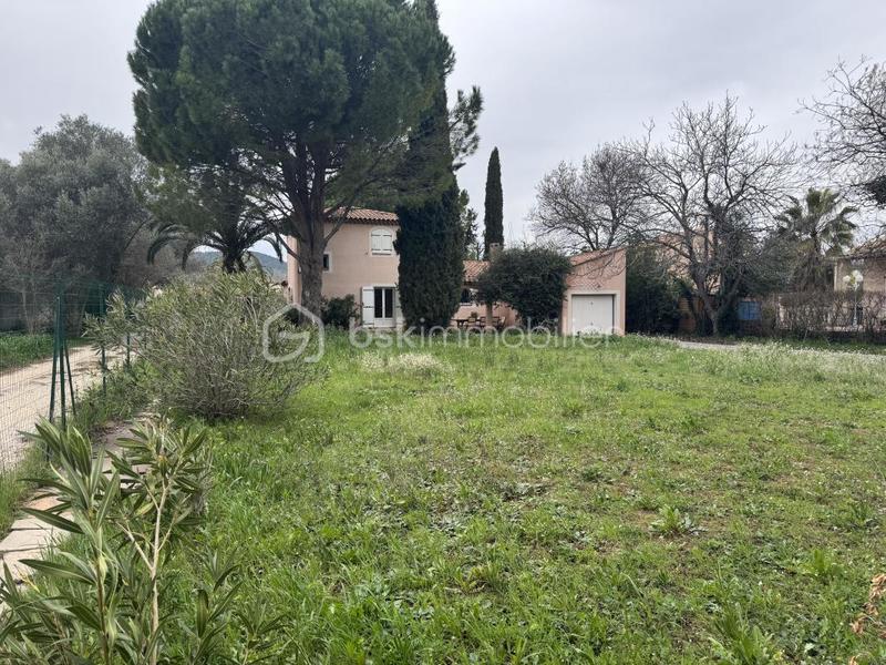 Villa - 117 m² - 6 pièces