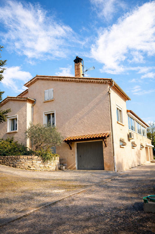 Villa - 330 m² - 11 pièces
